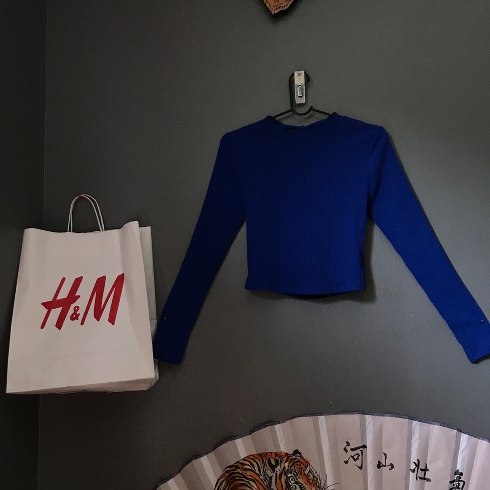 💙Blue Open Back Top💙